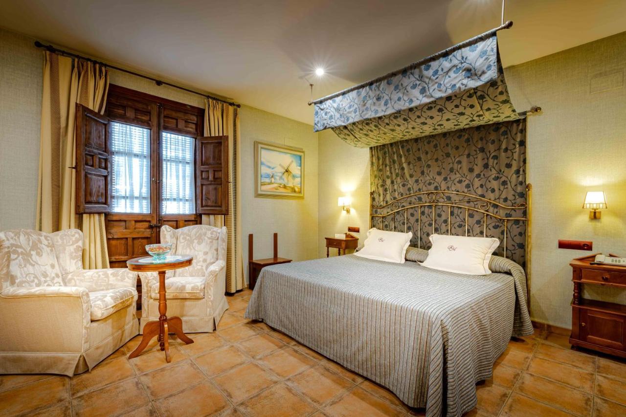 Hospedium Hotel Retiro Del Maestre 알마그로 외부 사진